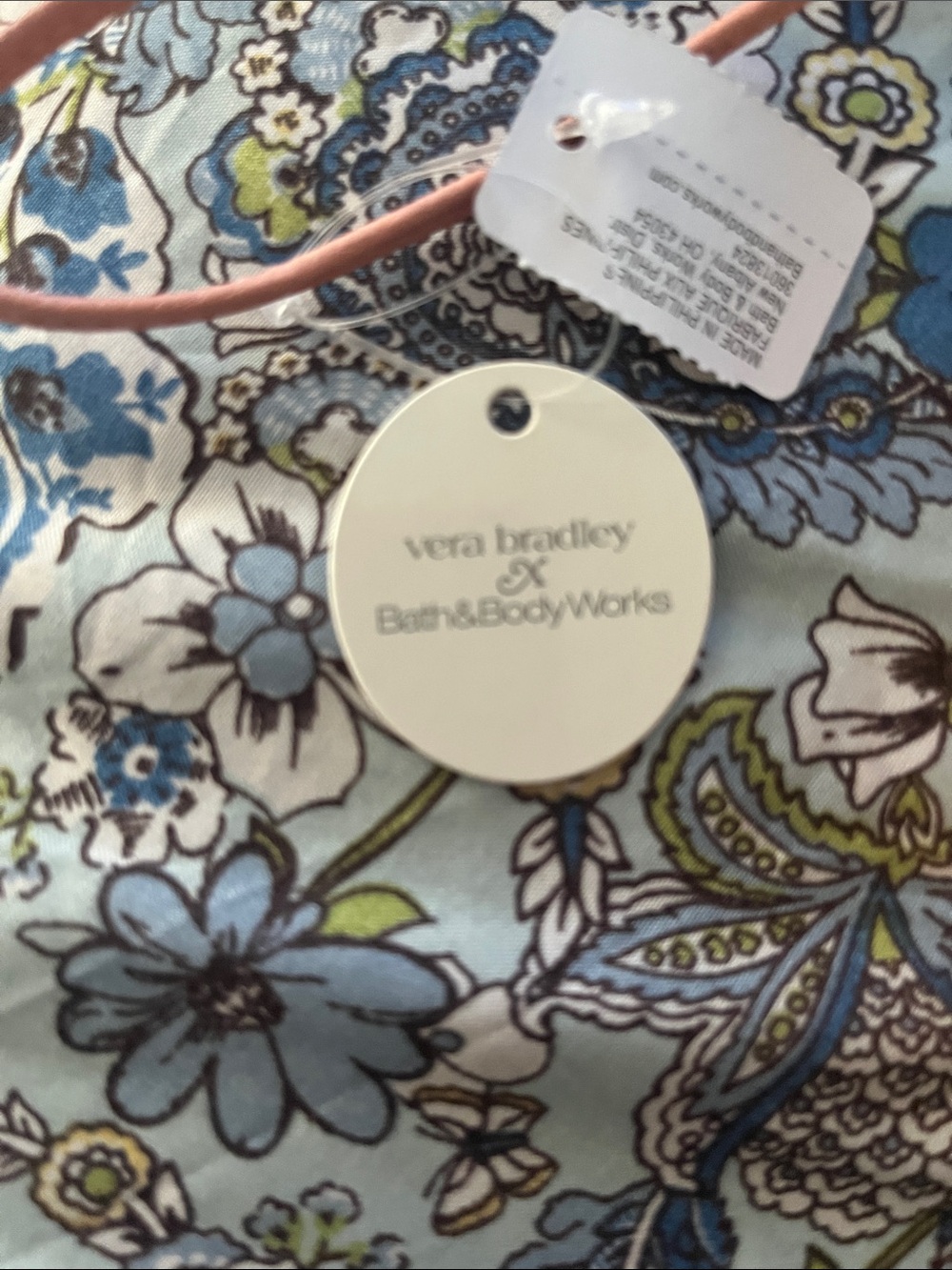 Vera Bradley x Bath and body Works hand sanitizer Case - Picture 2 of 2